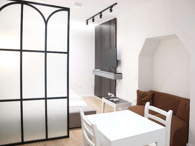 Center Apartment Tirana Exterior photo